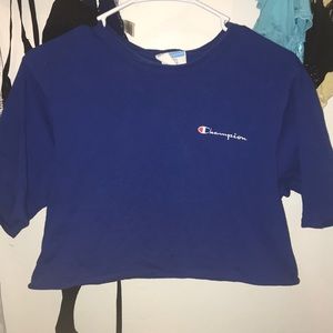 CHAMPION blue cropped tee